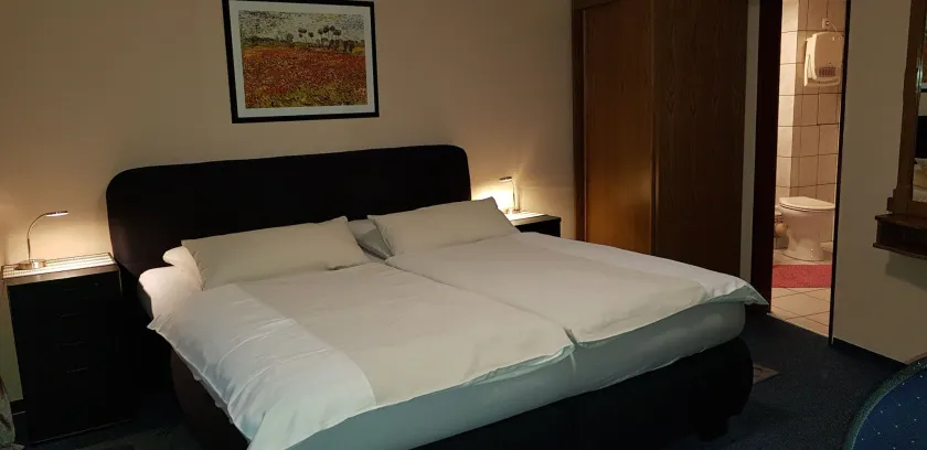 Hotel Garni Julia - Image 1