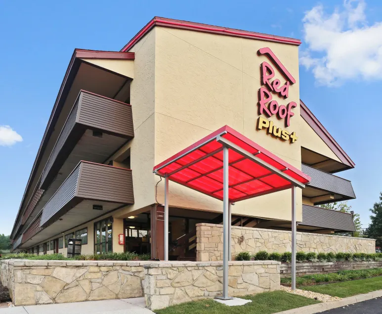 Red Roof Inn PLUS+ Baltimore North - Timonium - Image 1