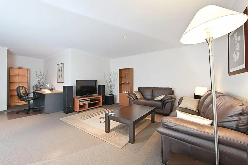 Accommodate Canberra - The Avenue - Image 1