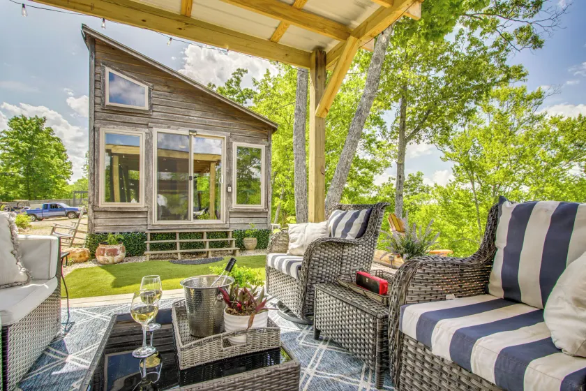 Tiny Cabin Getaway in the Tennessee River Valley - Image 1