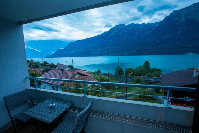 Hotel ORA Lakeview bei Interlaken - Image 1