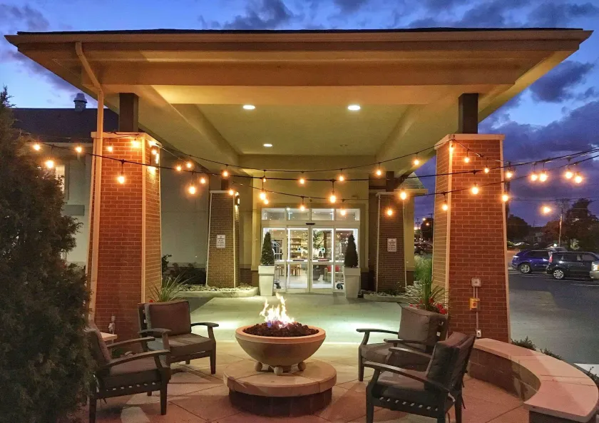 Country Inn & Suites by Radisson, Rochester-Pittsford-Brighton, NY - Image 1