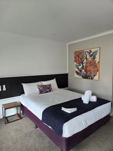 Finley Country Club Hotel Motel - Image 1