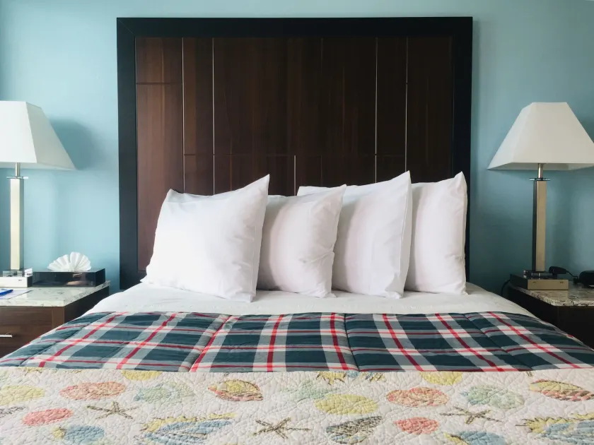 Dolphin Cove Motel - Image 1
