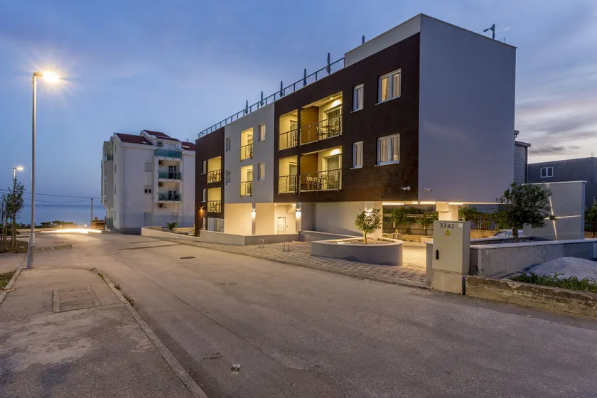 Ringo Apartments - Image 1