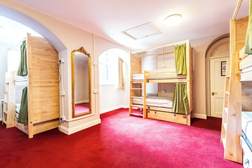 Palmers Lodge Swiss Cottage - Image 1