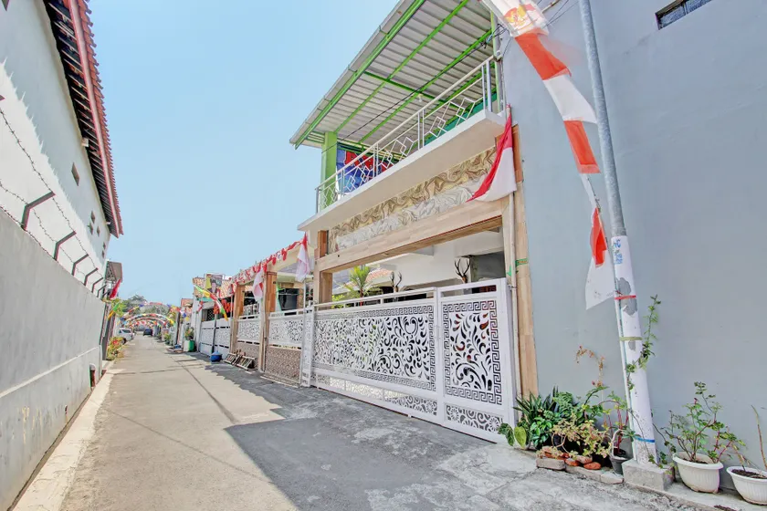 Capital O 92929 Hotel New Tirta Kencana Syariah - Image 1
