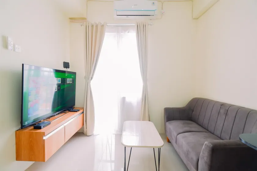 Cozy 2BR Bogorienze Apartment near Nirwana Residence By Travelio - Image 1