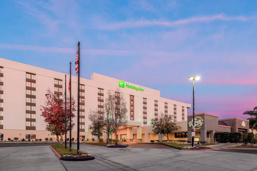 Holiday Inn La Mirada Buena Park by IHG - Image 1