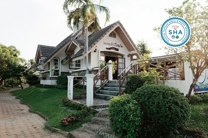TaLeKaew Resort SHA - Image 1