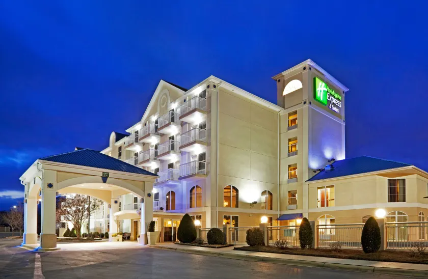 Holiday Inn Express & Suites Asheville SW - Outlet Ctr Area by IHG - Image 1
