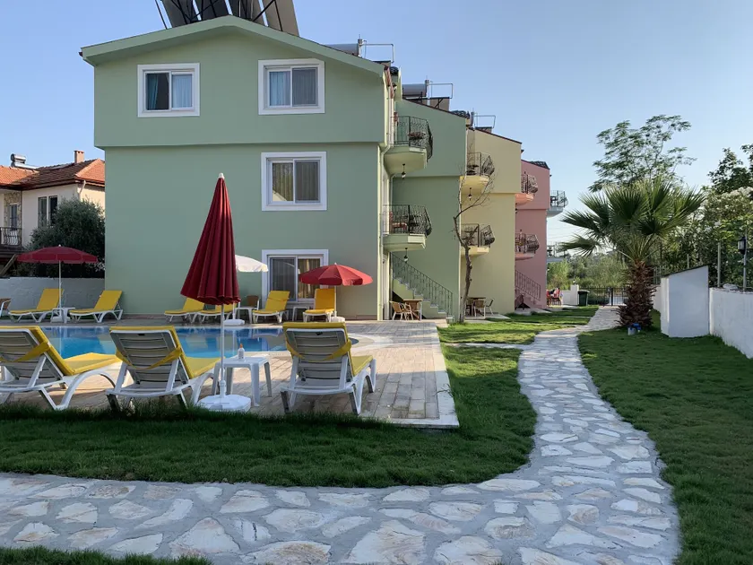 Infinity Lilly Apartments - Image 1