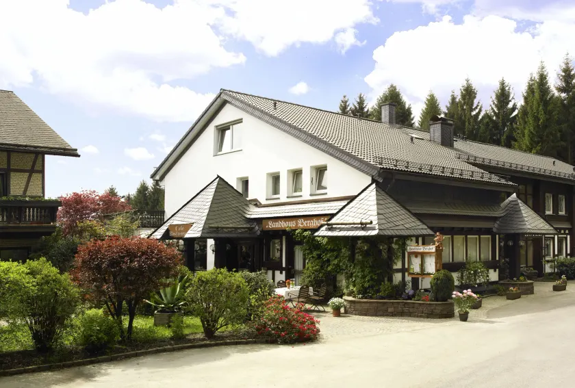Hotel Landhaus Berghof - Image 1