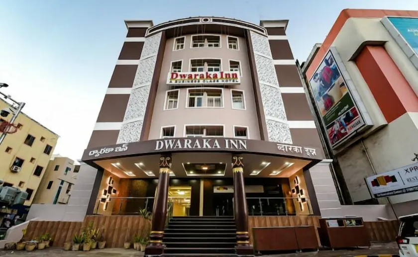Dwaraka Inn - Image 1