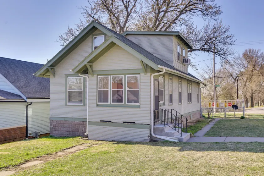 Quaint Omaha Home < 5 Mi to Downtown! - Image 1
