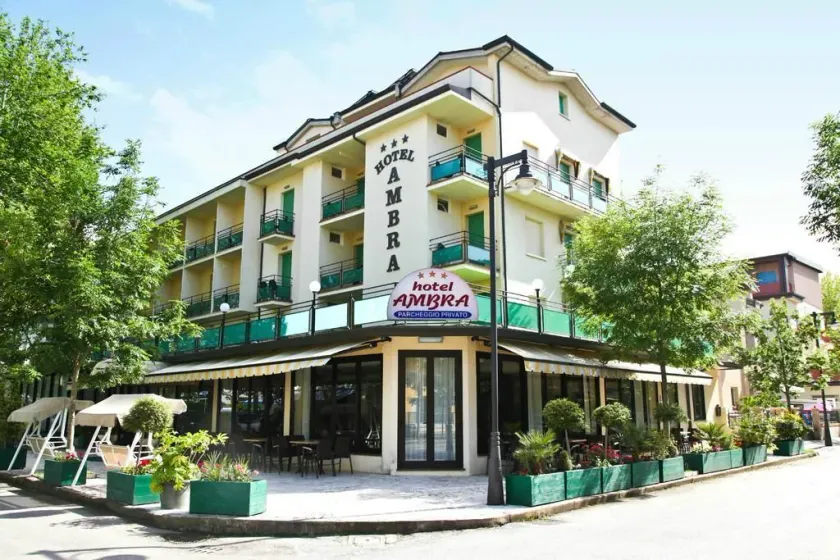 Hotel Ambra - Image 1