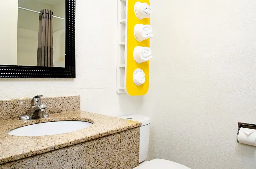 Motel 6-Modesto, CA - Downtown - Image 1