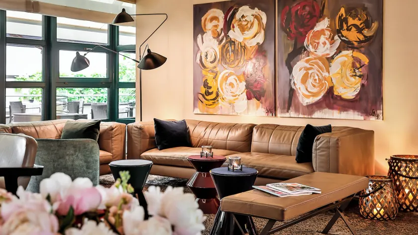 Zeller-Hotel+Restaurant - Lobby lounge