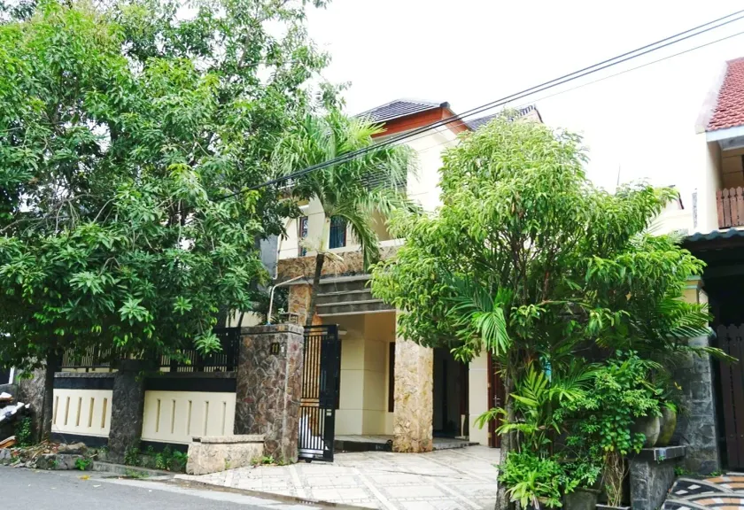 Green Surabaya Homey - Image 1