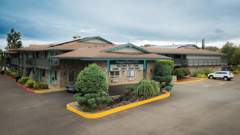 Pepper Tree Inn - Image 1