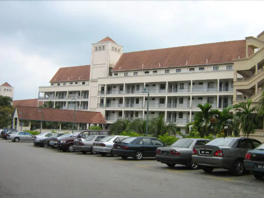 Paradise Lagoon Apartment - Image 1