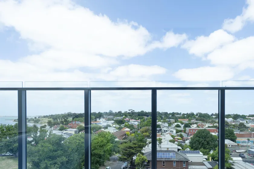 Oaks R Suites Geelong - Image 1
