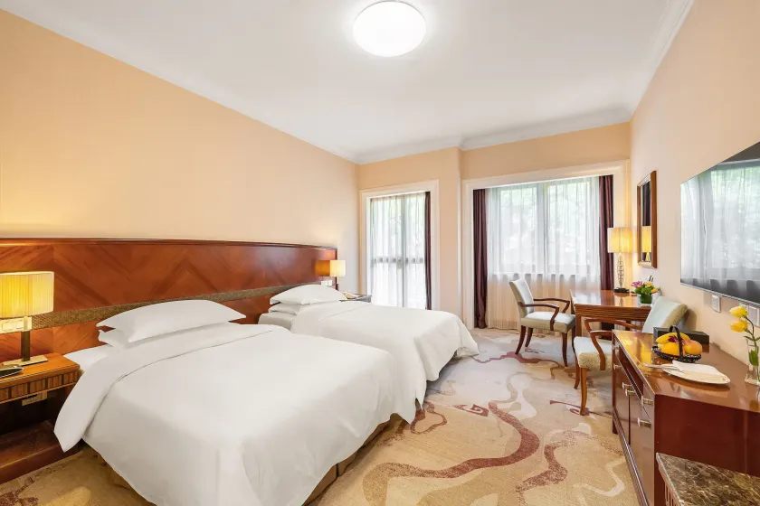 Hong Qiao State Guest House - Image 1