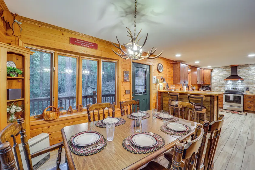 Woodsy Cabin med Community Pool & Deer Feeding Zone - Image 1