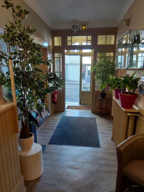 Hotel De La Paix - Lobby