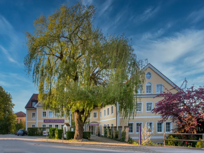 AKZENT Hotel Aufkirchen - Image 1
