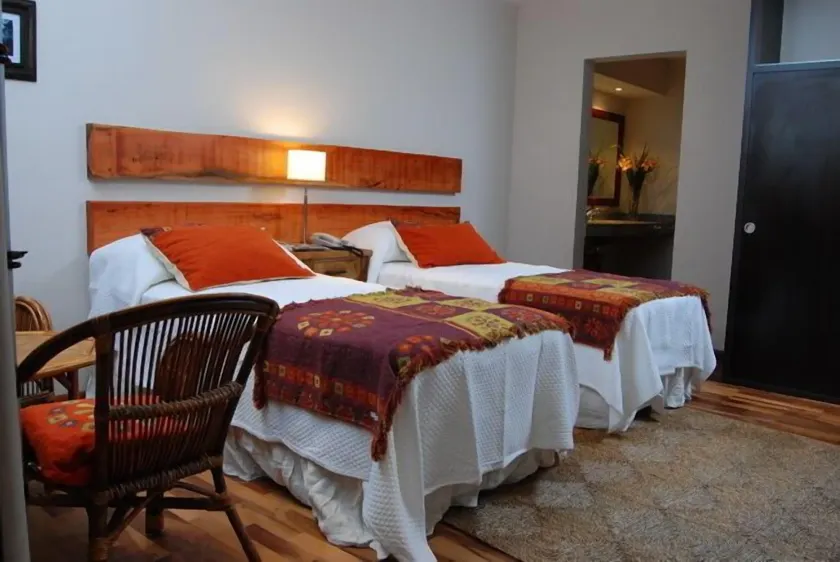 Rio Arriba Suites & Apartments & Restó - Image 1