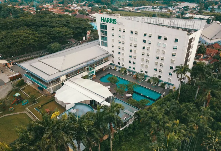 HARRIS Hotel Sentul City Bogor - Image 1