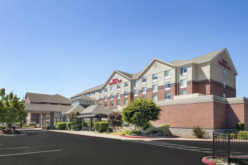 Hilton Garden Inn Eugene/Springfield - Image 1