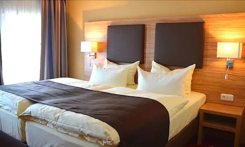 Altstadthotel Harburg - Image 1