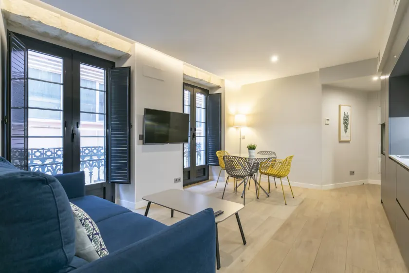 Arenal Suites Alicante - Image 1