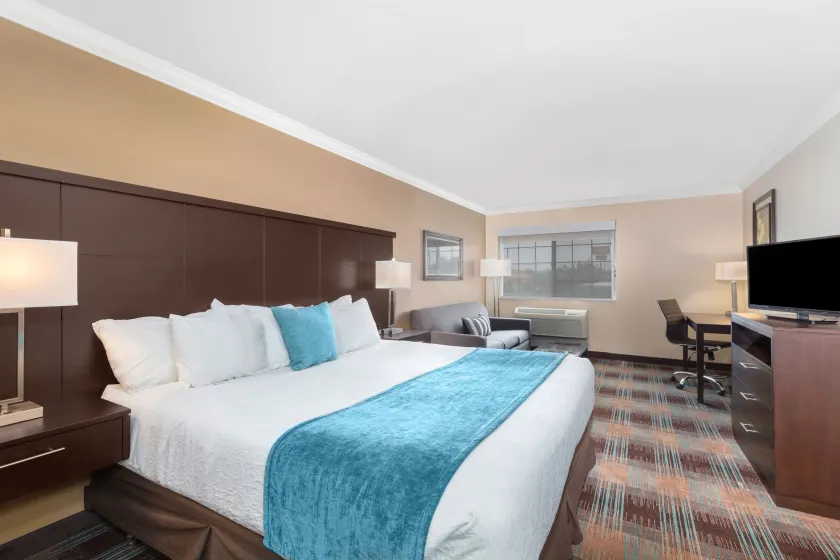 Inn at Moses Lake - Image 1