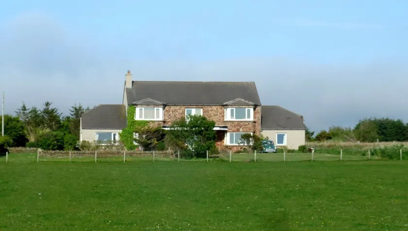 The Hawthorns B & B - Image 1