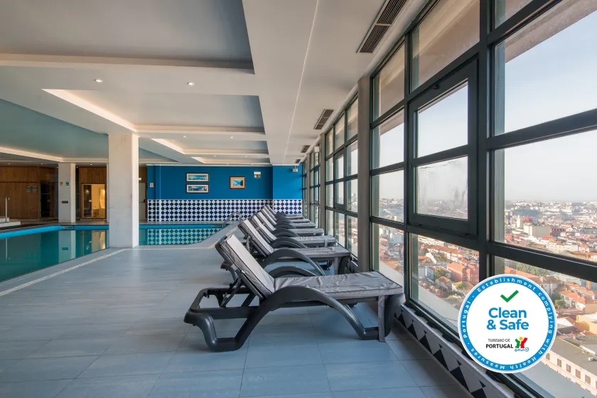  Vila Gale Porto Centro Hotel - Image 1