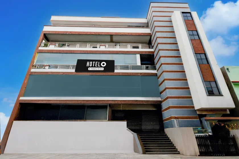 Super Hotel O Malkajgiri - Image 1