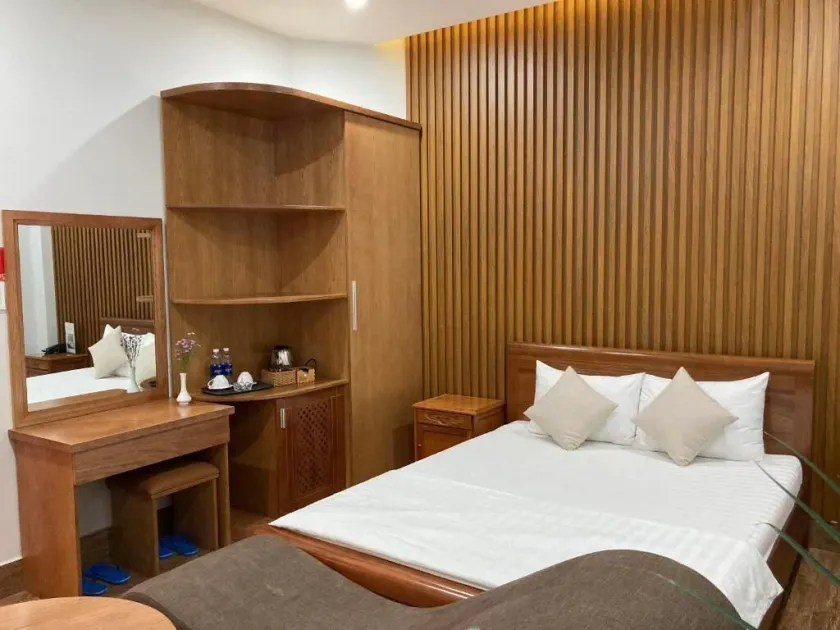 Nguyen Thai 2 Hotel - Image 1