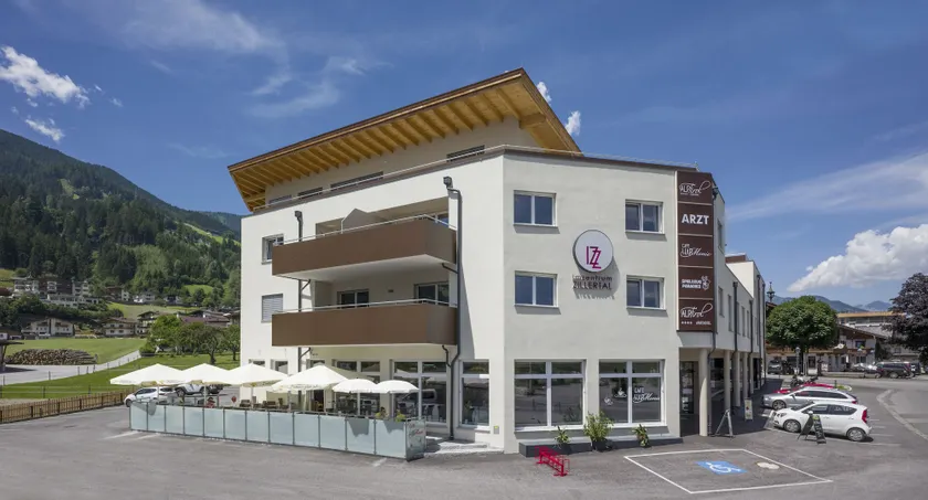 Aparthotel AlpTirol - Image 1