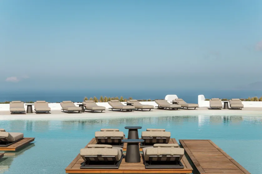 NĒRO Boutique Hotel - Image 1