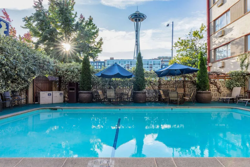Travelodge by Wyndham Seattle By The Space Needle - Image 1