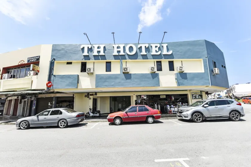 TH Hotel - Image 1
