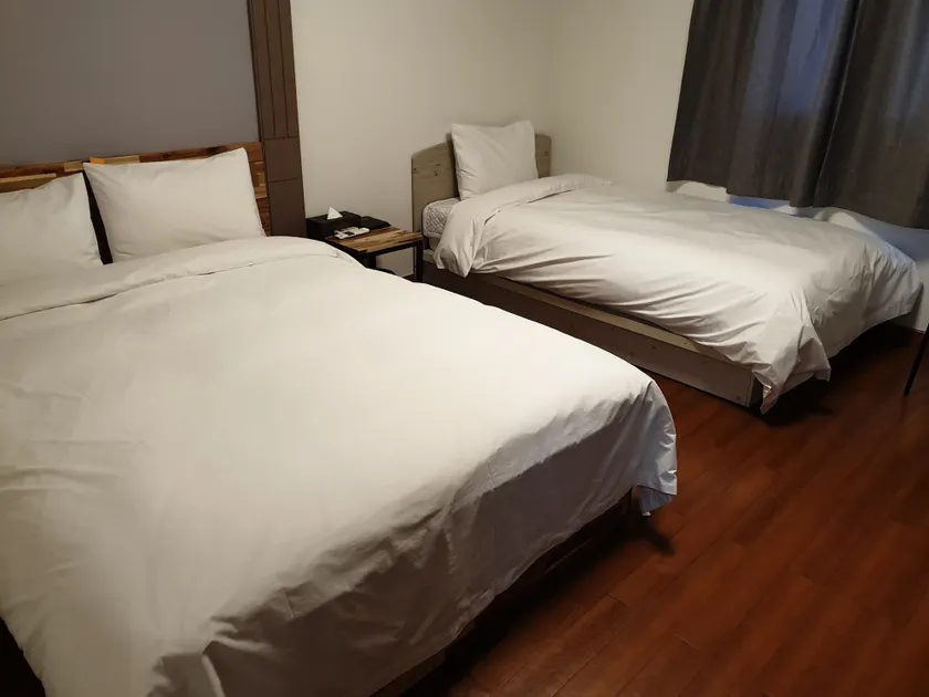 The Beauty Hotel - Image 1