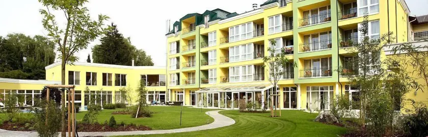 Parkhotel - Image 1