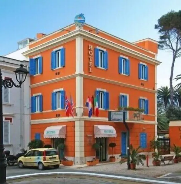 Hotel L'Isola - Image 1