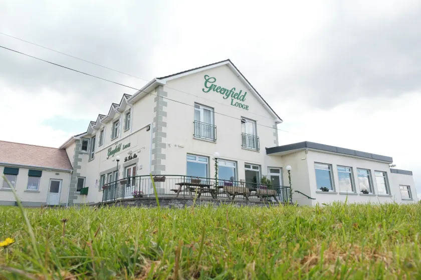 Greenfield Lodge Hotel Bar & Bistro - Image 1