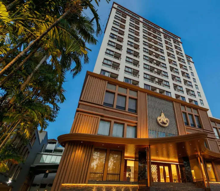 Amora Thapae Hotel Chiang Mai - Image 1