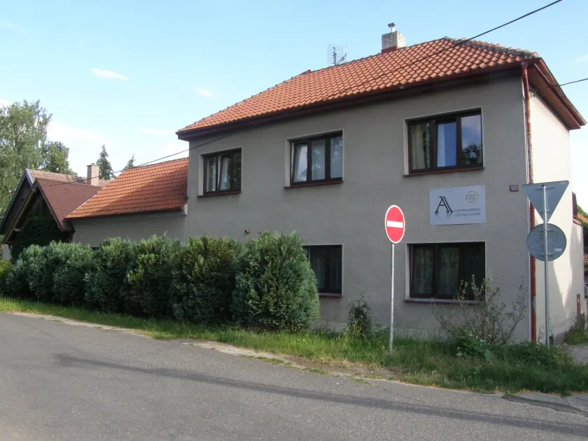 Alisa Apartments - Image 1